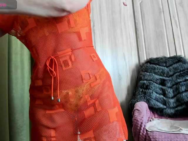 -Squirrel's BongaCams show and profile