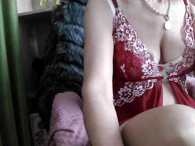 Squirrel-on-the-Bong webcam