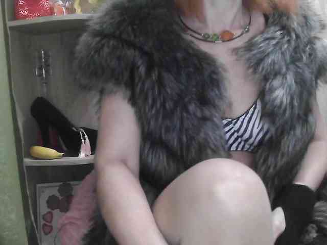 Squirrel-on-the-Bong webcam