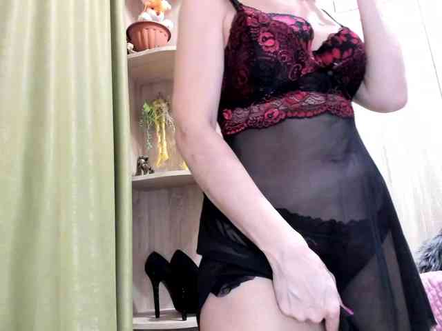 Squirrel-on-the-Bong webcam