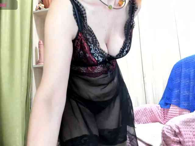 Squirrel-on-the-Bong webcam