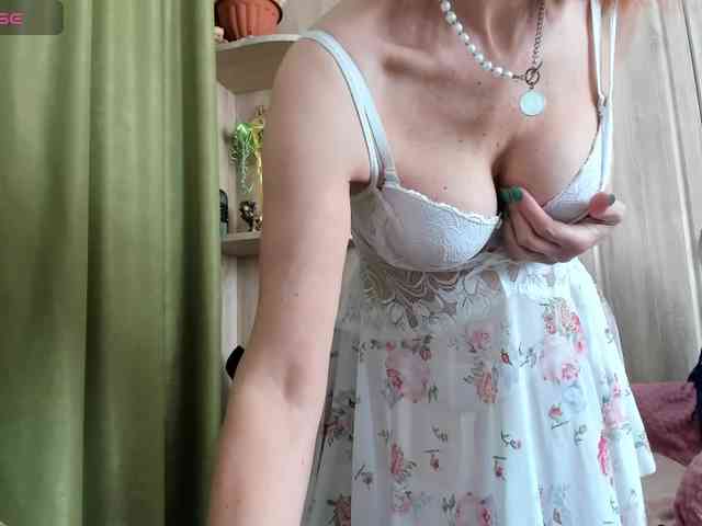 Squirrel-on-the-Bong webcam