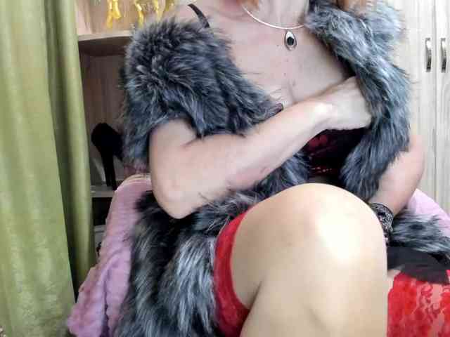 Squirrel-on-the-Bong webcam