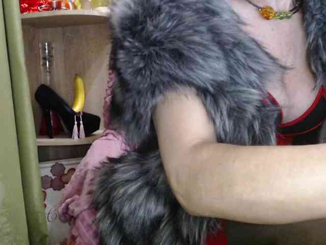 Squirrel-on-the-Bong webcam