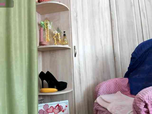 Squirrel-on-the-Bong webcam