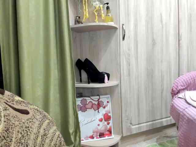 Squirrel-on-the-Bong webcam