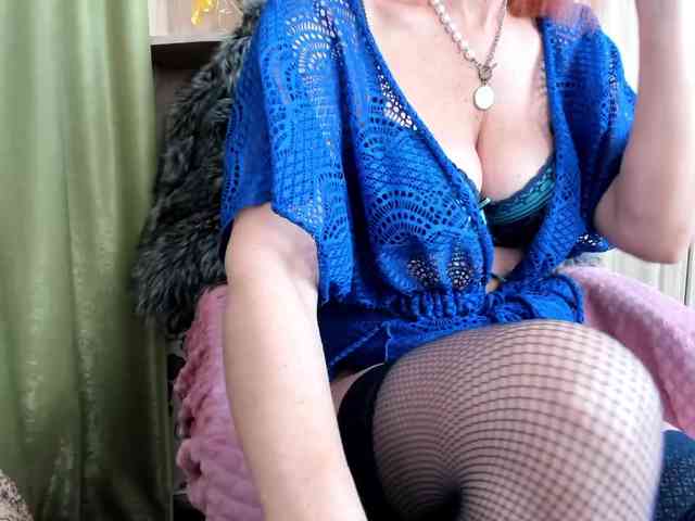 Squirrel-on-the-Bong webcam