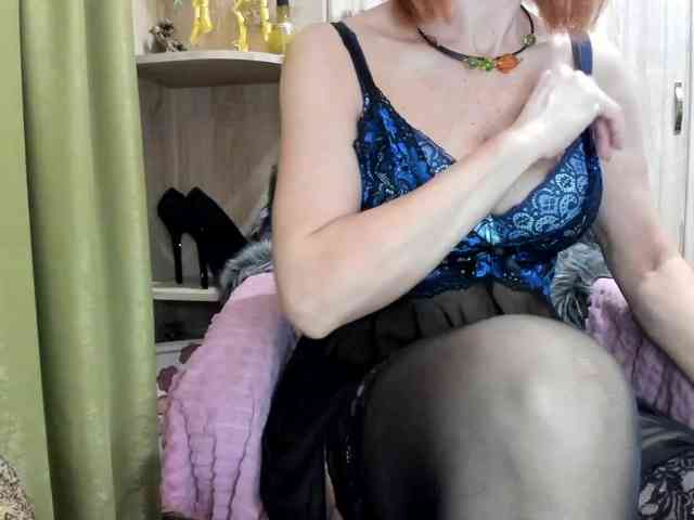 Squirrel-on-the-Bong webcam