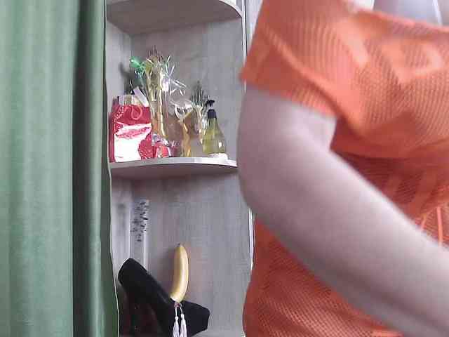 Squirrel-on-the-Bong webcam