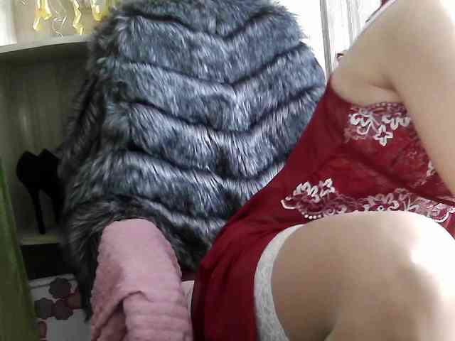 Squirrel-on-the-Bong webcam