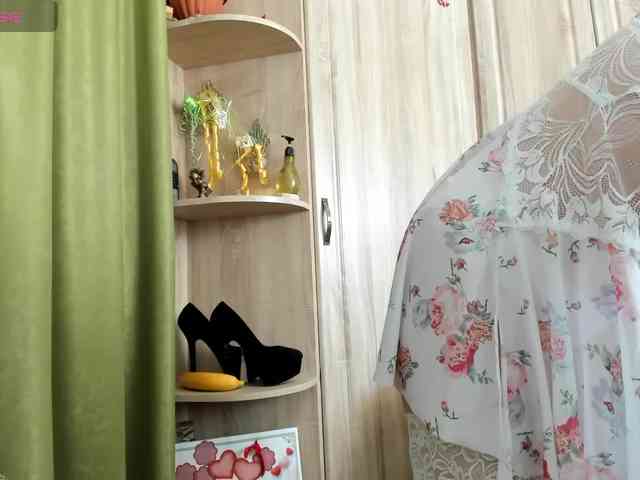 Squirrel-on-the-Bong webcam