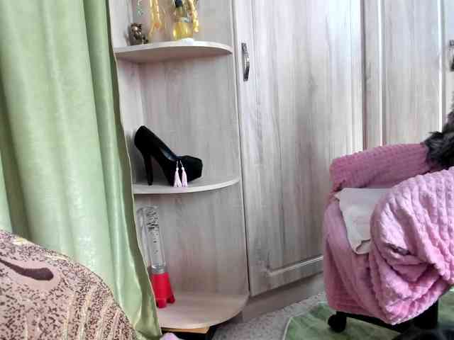 Squirrel-on-the-Bong webcam