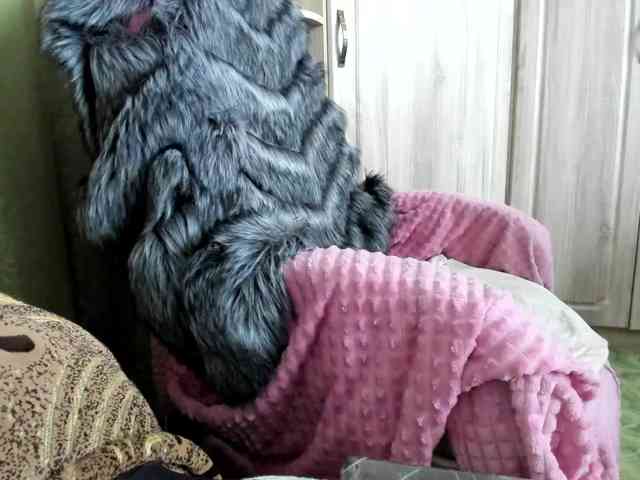 Squirrel-on-the-Bong webcam