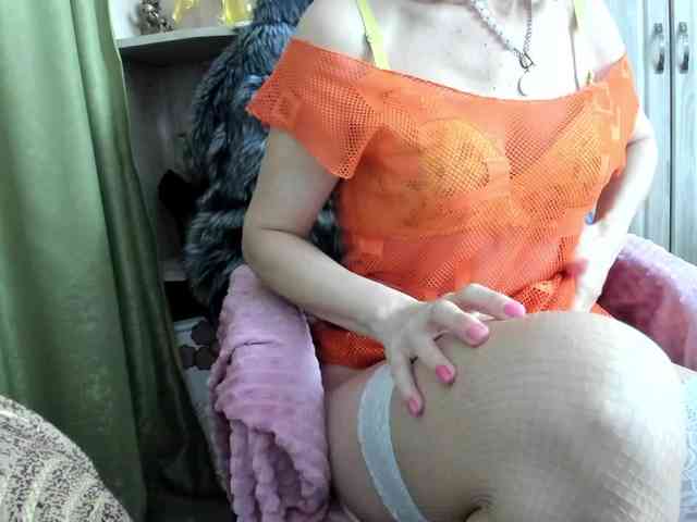 Squirrel-on-the-Bong webcam