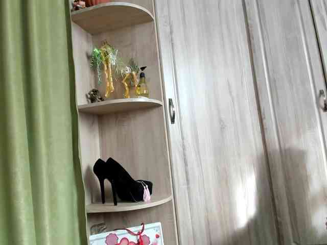 Squirrel-on-the-Bong webcam