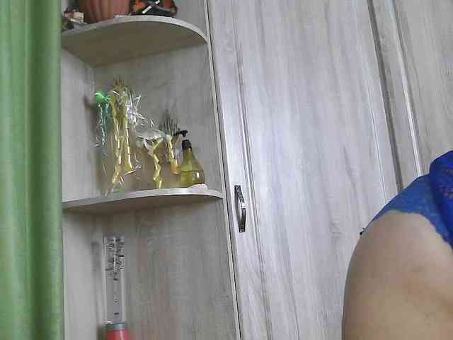 Squirrel-on-the-Bong webcam