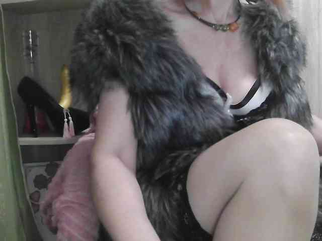 Squirrel-on-the-Bong webcam