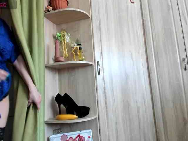 Squirrel-on-the-Bong webcam