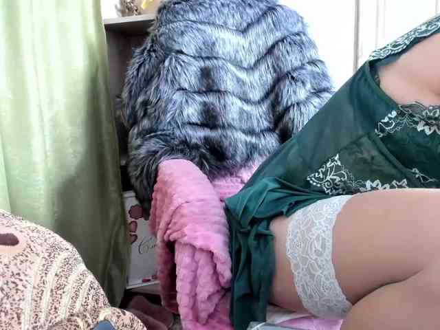 Squirrel-on-the-Bong webcam