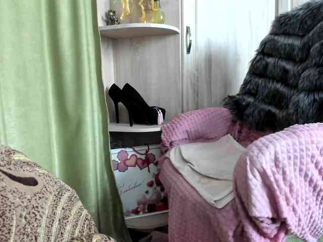 Squirrel-on-the-Bong webcam