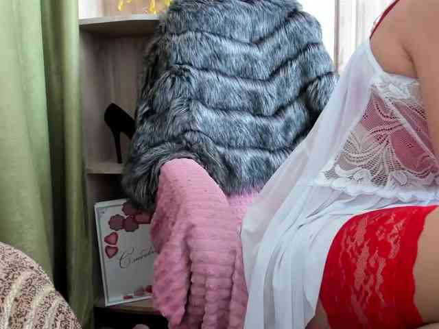 Squirrel-on-the-Bong webcam