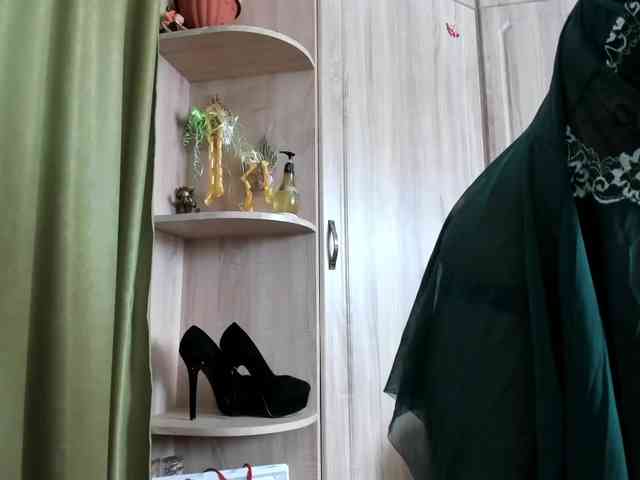 -Squirrel Live Webcam on BongaCams