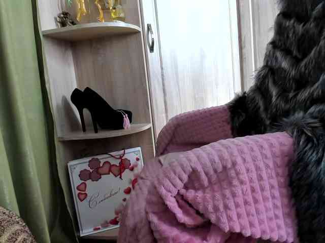 Squirrel-on-the-Bong webcam