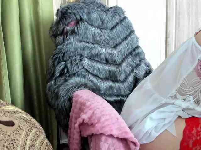 Squirrel-on-the-Bong webcam