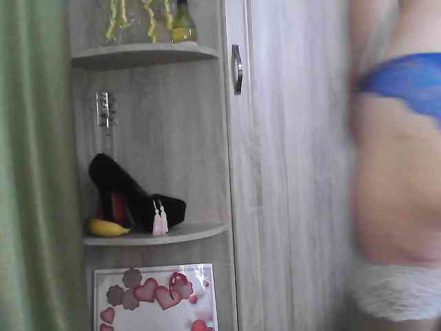 Squirrel-on-the-Bong webcam