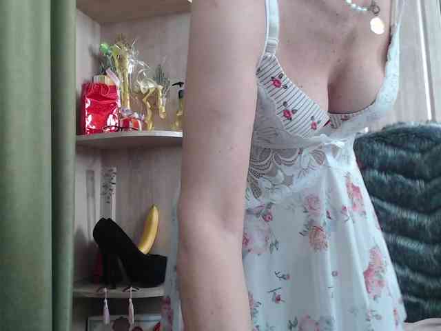 Squirrel-on-the-Bong webcam