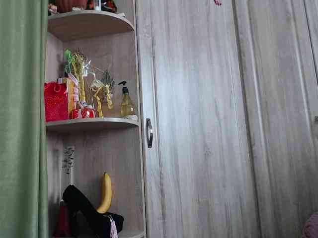 Squirrel-on-the-Bong webcam