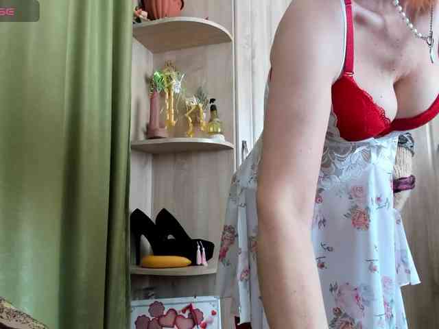 Squirrel-on-the-Bong webcam