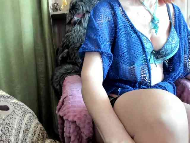 Squirrel-on-the-Bong webcam