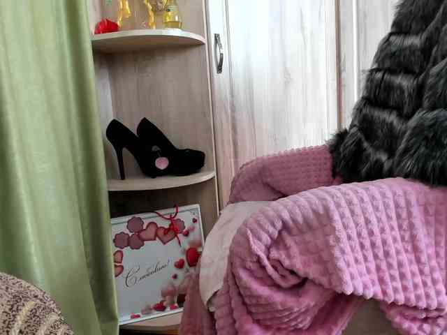 Squirrel-on-the-Bong webcam