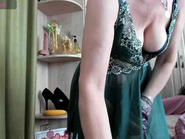 -Squirrel Live Webcam on BongaCams