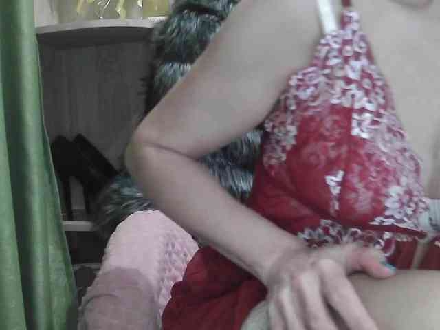 Squirrel-on-the-Bong webcam