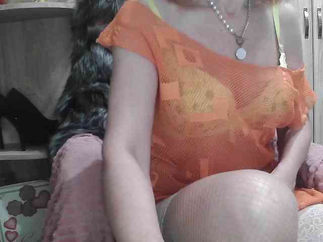 Squirrel-on-the-Bong webcam