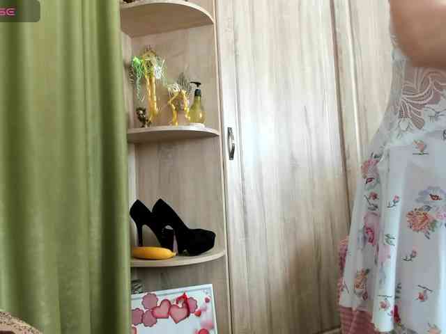 Squirrel-on-the-Bong webcam