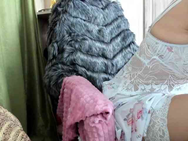 Squirrel-on-the-Bong webcam