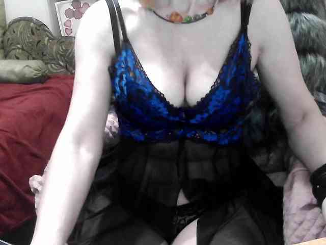 Squirrel-on-the-Bong webcam