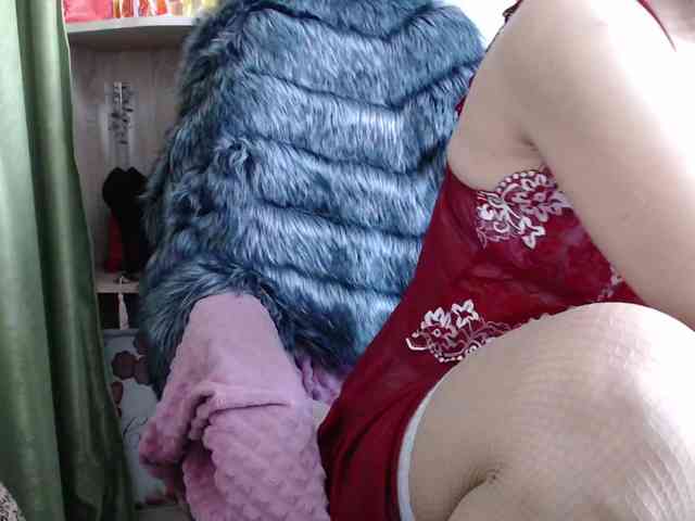 Squirrel-on-the-Bong webcam