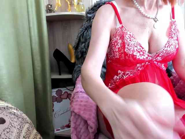 Squirrel-on-the-Bong webcam