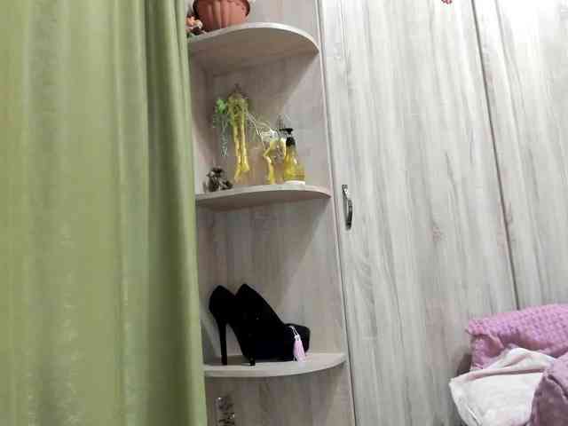 Squirrel-on-the-Bong webcam