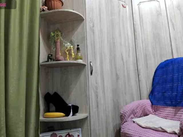 Squirrel-on-the-Bong webcam