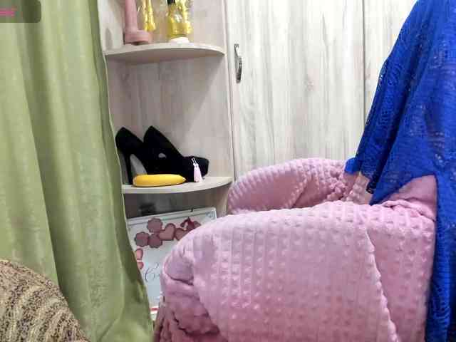 Squirrel-on-the-Bong webcam