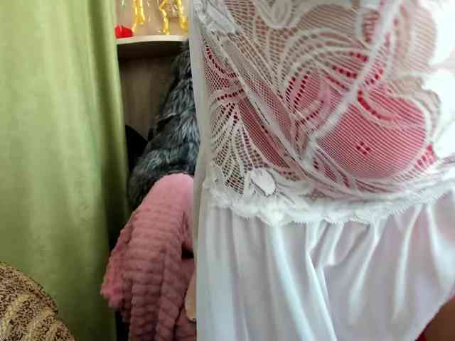 Squirrel-on-the-Bong webcam