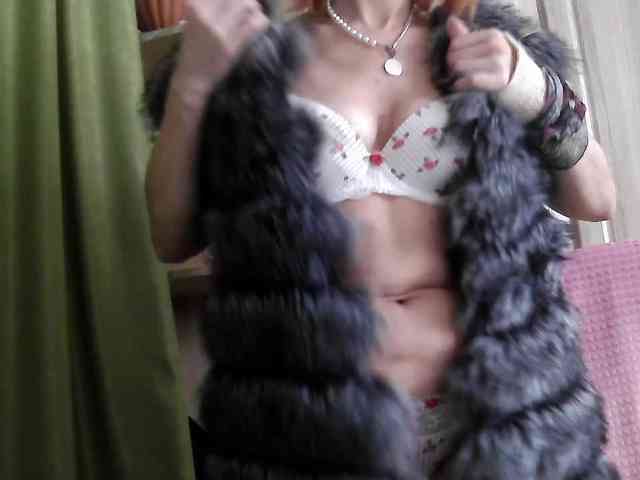 Squirrel-on-the-Bong webcam