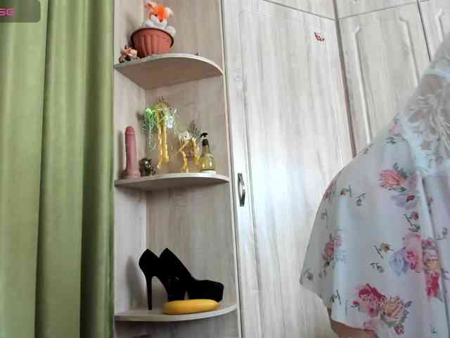 Squirrel-on-the-Bong webcam