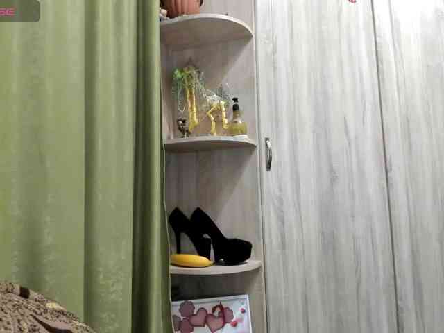 Squirrel-on-the-Bong webcam