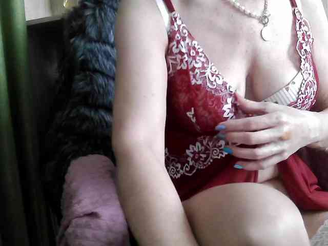 Squirrel-on-the-Bong webcam